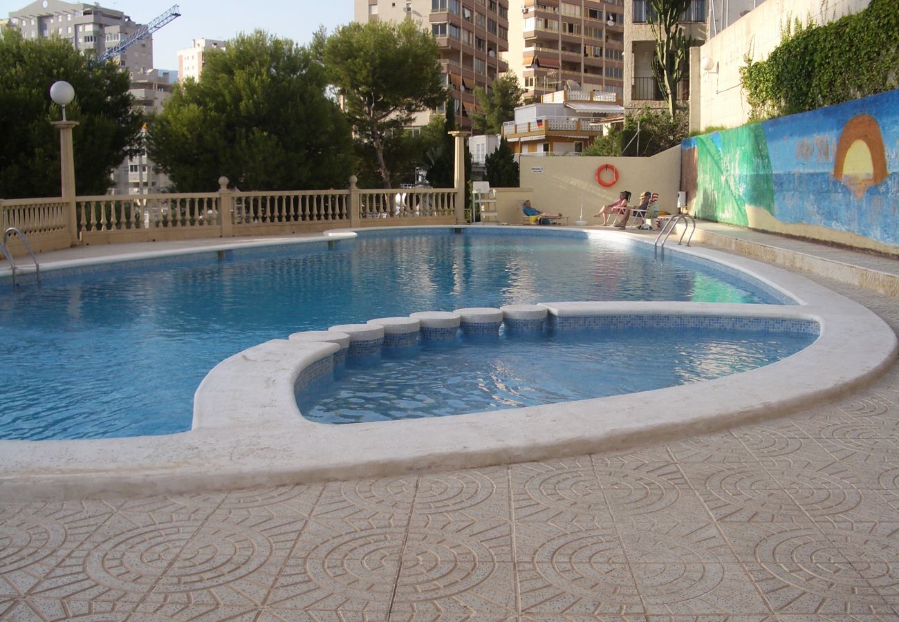 Pisicina del apartamento vacacional en Cala Finestrat
