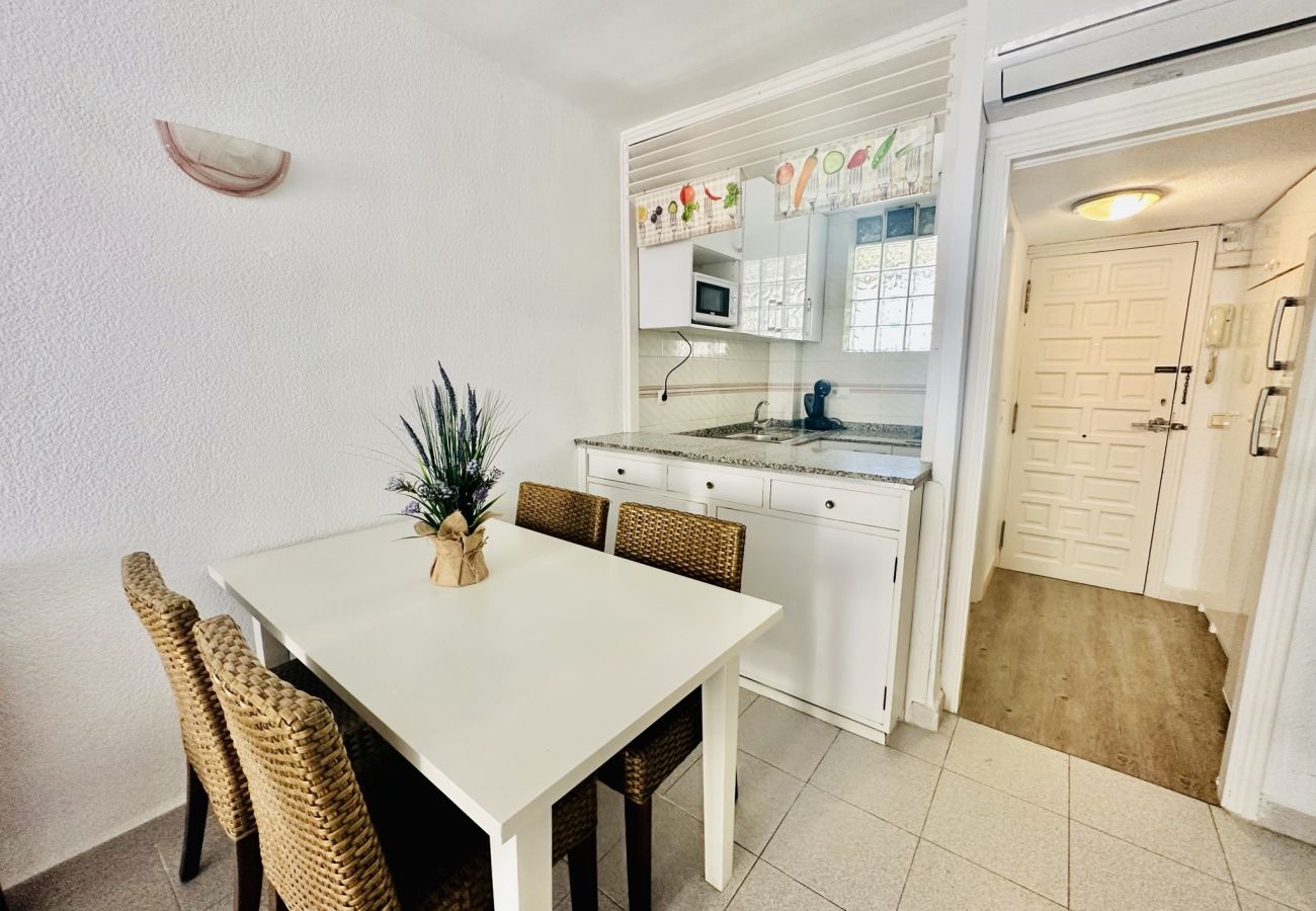 Apartamento en Benidorm - A1015 - Madrimar
