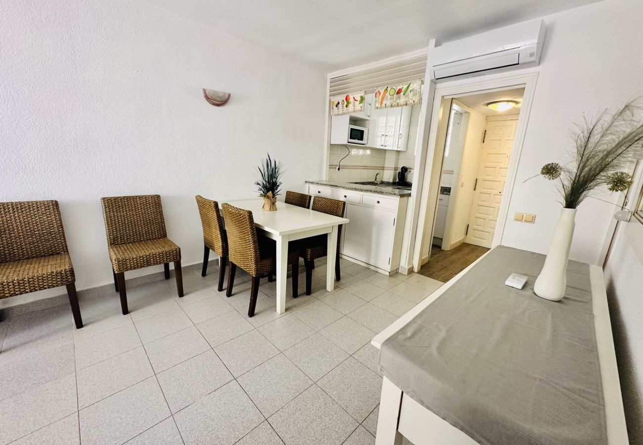 Apartamento en Benidorm - A1015 - Madrimar
