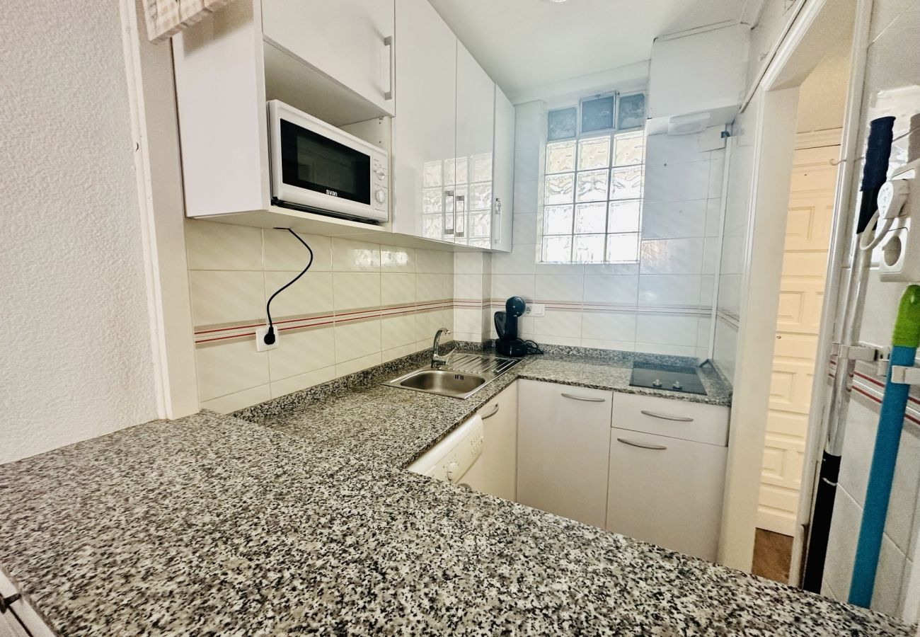 Apartamento en Benidorm - A1015 - Madrimar
