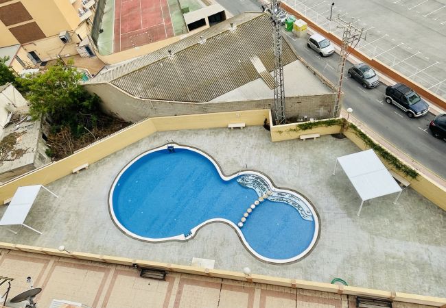 Piscina del apartamento de alquiler vacacional en Finestrat