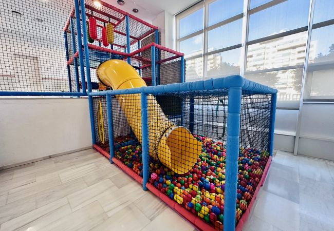 Zona infantil privada del apartamento de alquiler vacacional en Finestrat