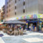 Mercado Central de Alicante con puestos de producto fresco