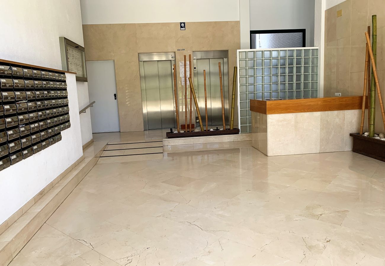 Apartment in Villajoyosa - A406 - Balcon del Mar