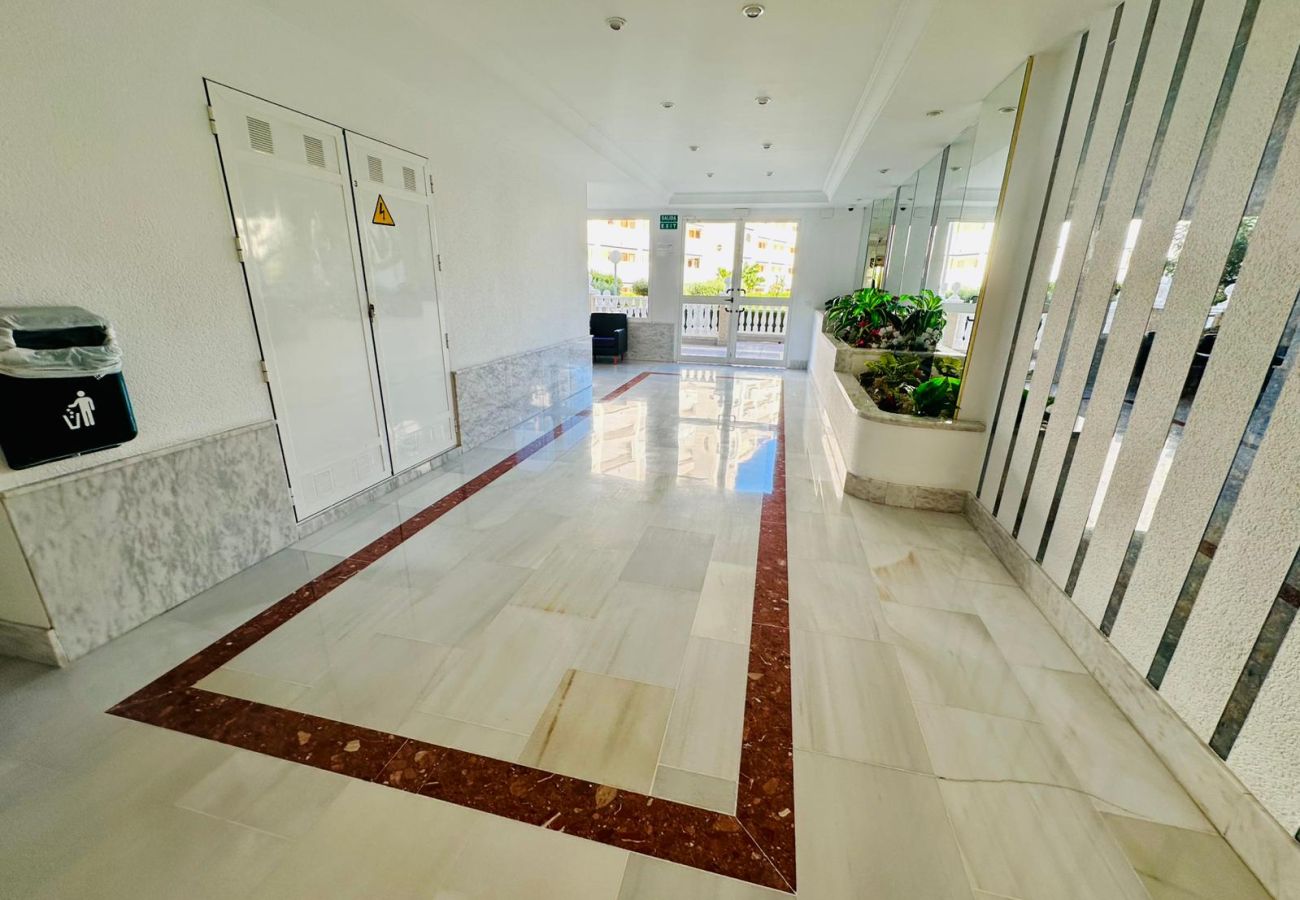Apartment in Villajoyosa - T884 - Aguaviva