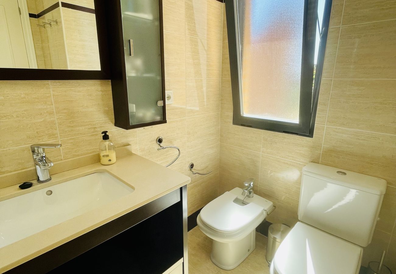 Apartment in Benidorm - A997 - Torre Doscalas