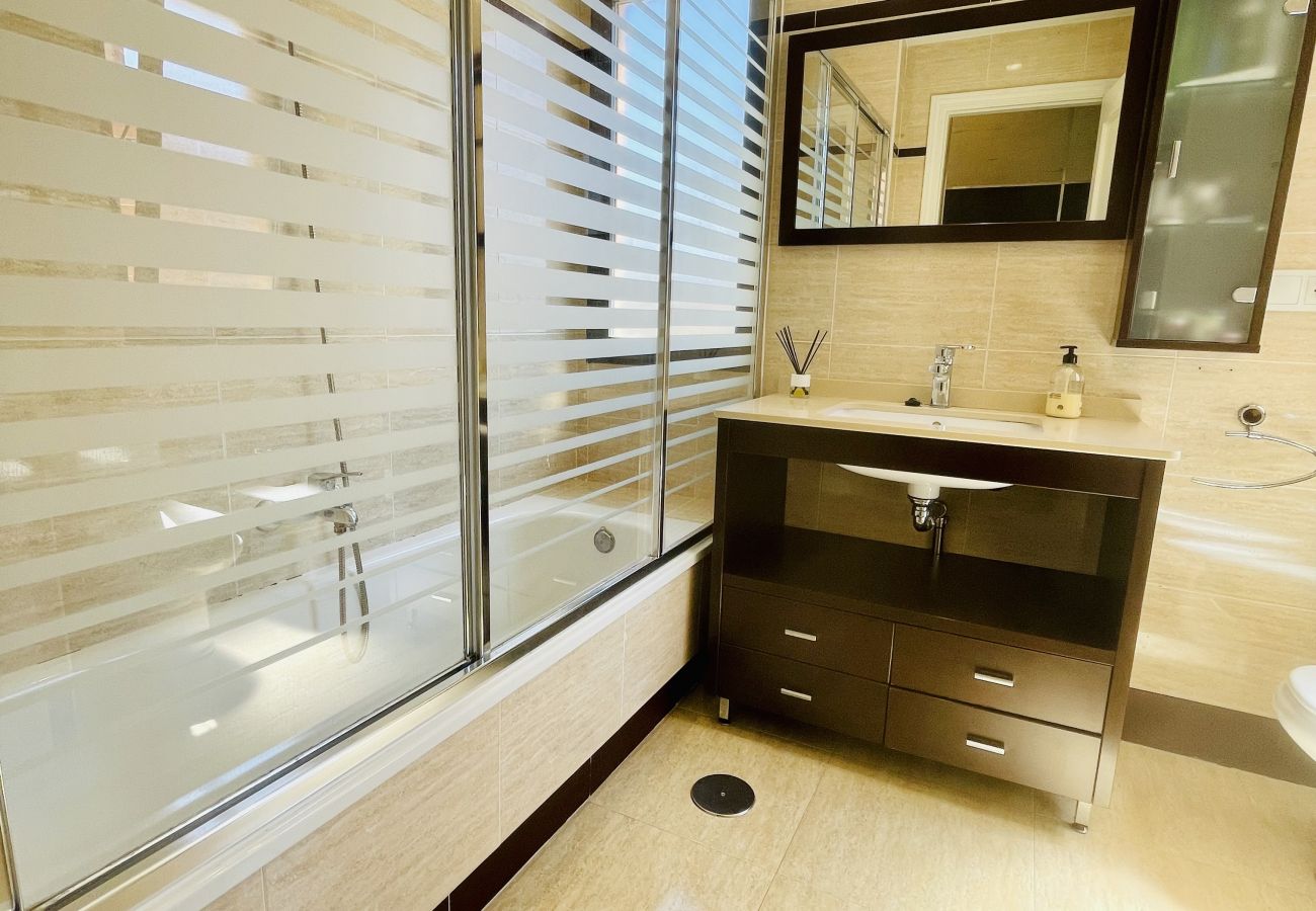 Apartment in Benidorm - A997 - Torre Doscalas