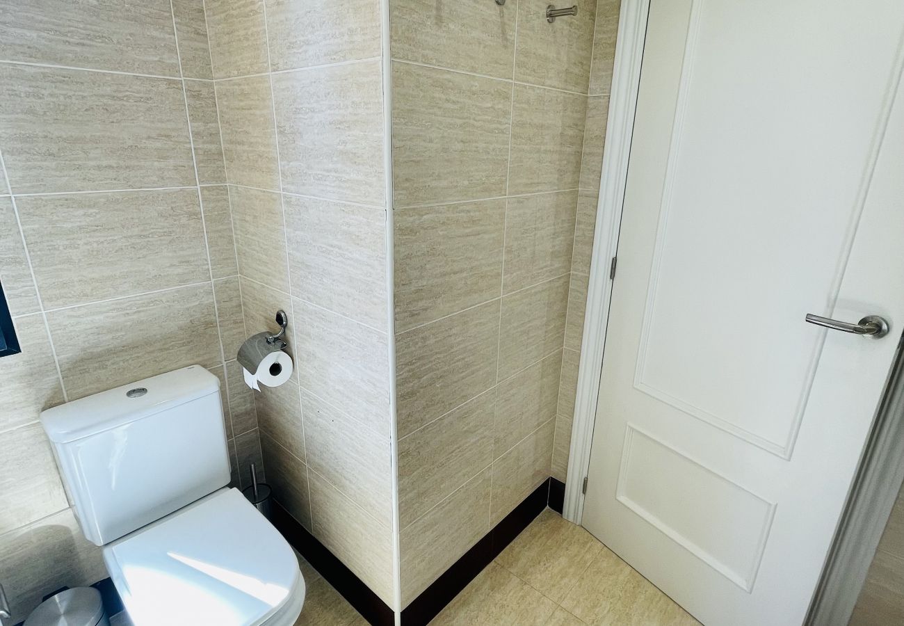 Apartment in Benidorm - A997 - Torre Doscalas