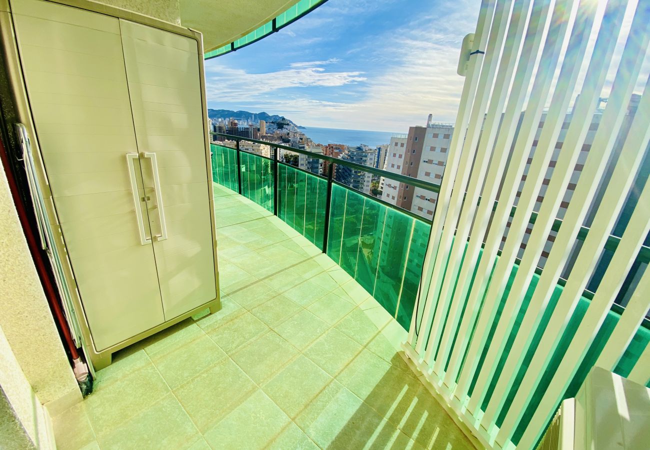 Terrasse extérieure meublée avec vue sur la Costa Blanca